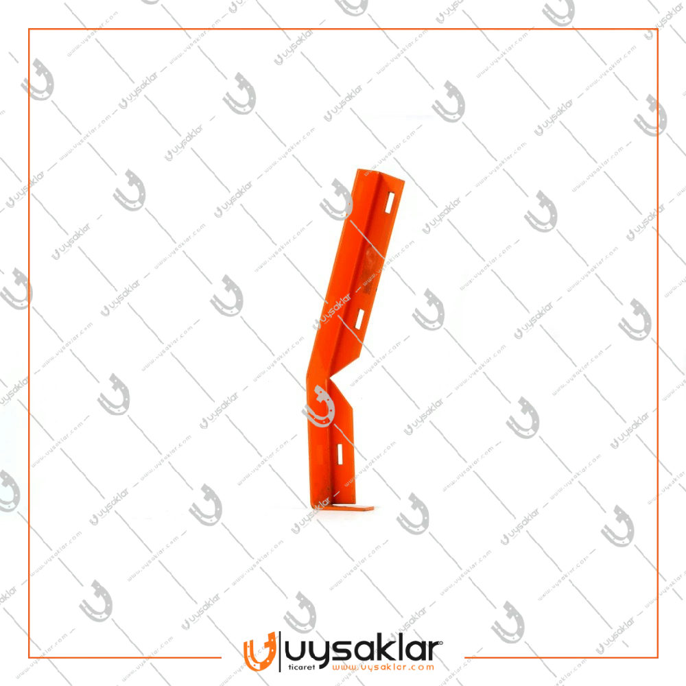 Balya Makinası Ön Göğüs Sacına Bağlanan Kertikli Sacın Devamı